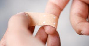 Finger cut treatment in Marathi