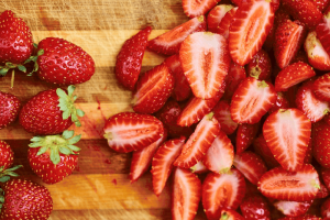 Strawberries Eating Benefits In Marathi
