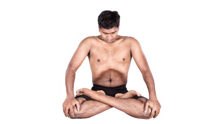 Uddiyana yoga in Marathi