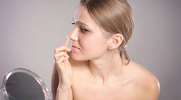 Tips To Maintain Beauty Of Nose In Marathi
